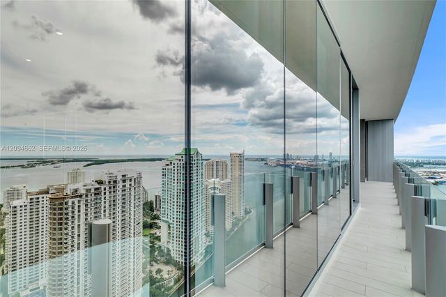 300 Biscayne Blvd Way 4203, Miami, FL 33131