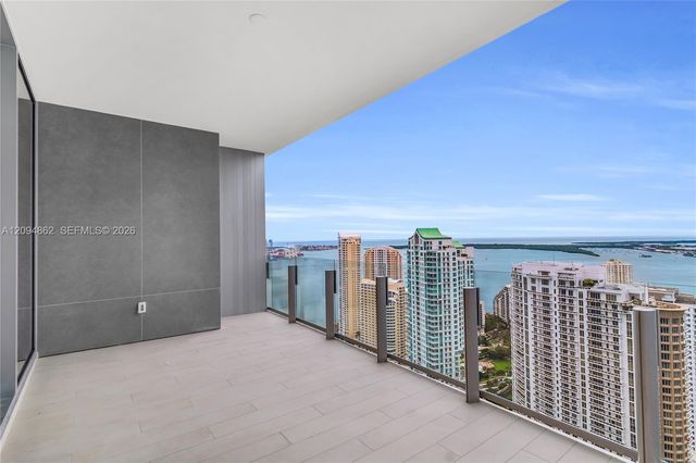 300 Biscayne Blvd Way 4203, Miami, FL 33131