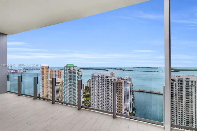 300 Biscayne Blvd Way 4203, Miami, FL 33131