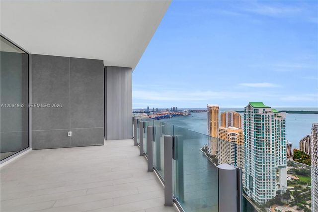 300 Biscayne Blvd Way 4203, Miami, FL 33131