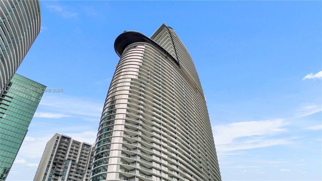 300 Biscayne Blvd Way 4203, Miami, FL 33131