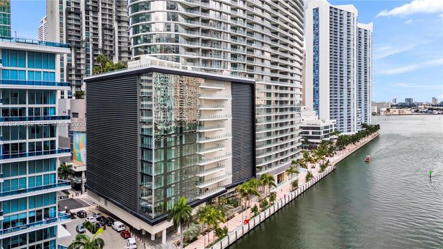 300 Biscayne Blvd Way 4203, Miami, FL 33131