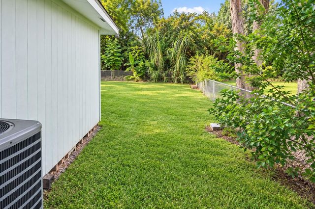1805 Bayou Homes Drive, Galveston, TX 77551