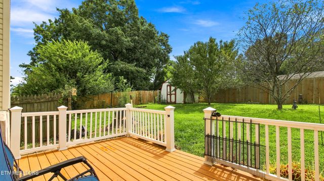 2317 Roundtree Rd, Knoxville, TN 37923