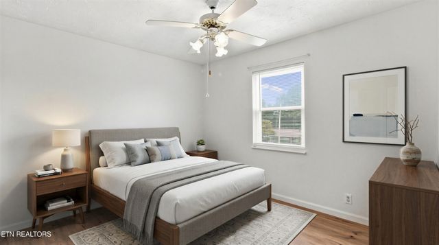 2317 Roundtree Rd, Knoxville, TN 37923