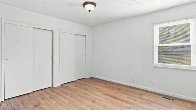 2317 Roundtree Rd, Knoxville, TN 37923
