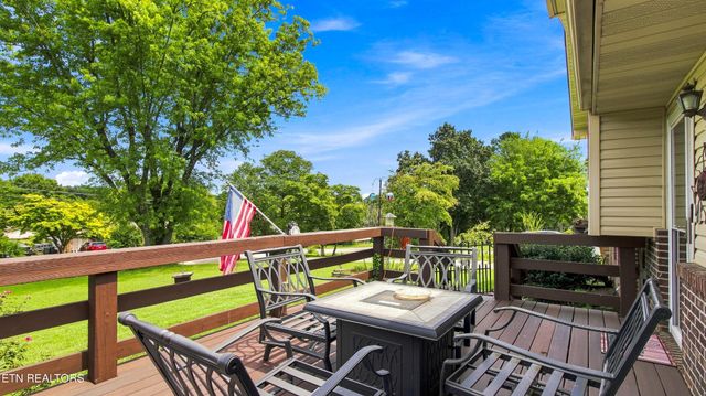2317 Roundtree Rd, Knoxville, TN 37923