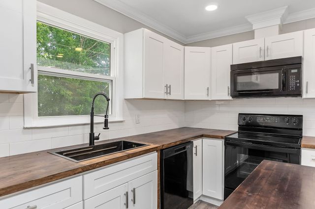 116 S Bright Hill St, Smithville, TN 37166