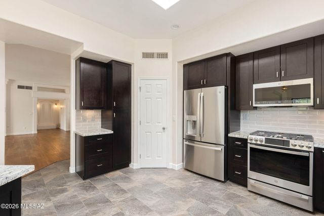 6211 N Via Acacia, Tucson, AZ 85718
