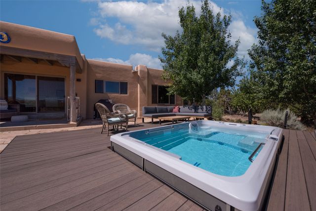 58 Balsa Road, Santa Fe, NM 87508
