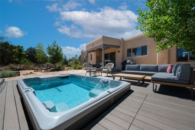 58 Balsa Road, Santa Fe, NM 87508