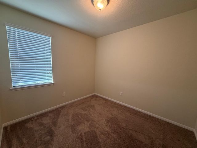 1001 Zodiac LN 15, Round Rock, TX 78665