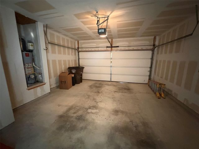 1001 Zodiac LN 15, Round Rock, TX 78665