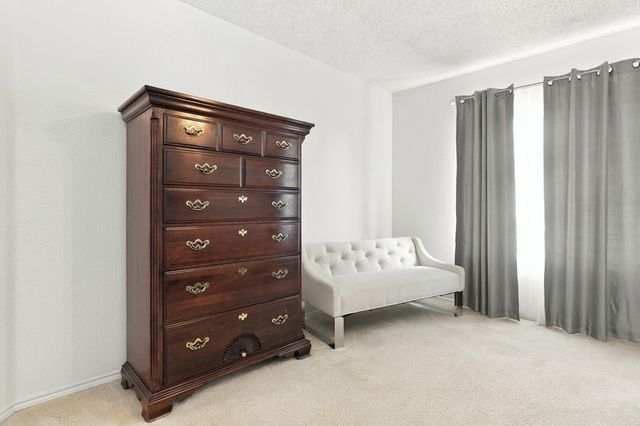815 Breanna Way, Glenn Heights, TX 75154