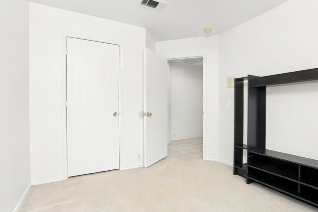815 Breanna Way, Glenn Heights, TX 75154