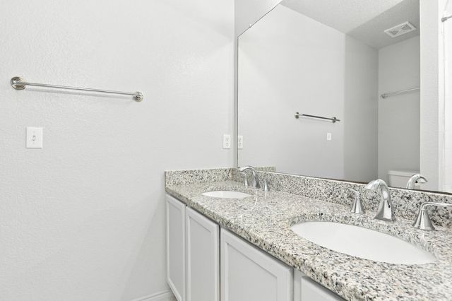 815 Breanna Way, Glenn Heights, TX 75154