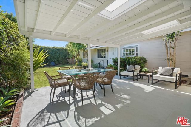 137 N Ontario Street, Burbank, CA 91505