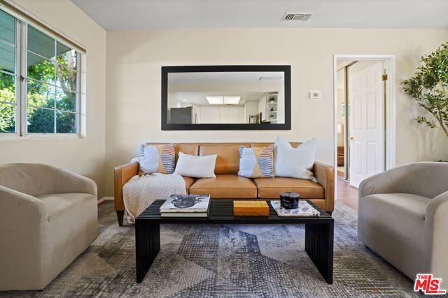 137 N Ontario Street, Burbank, CA 91505