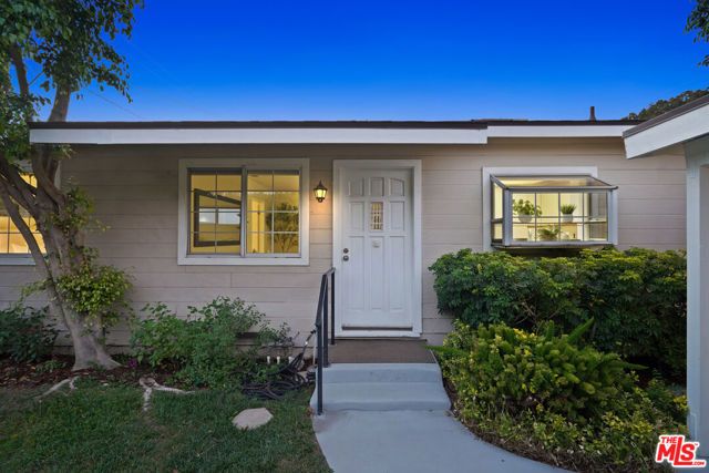 137 N Ontario Street, Burbank, CA 91505