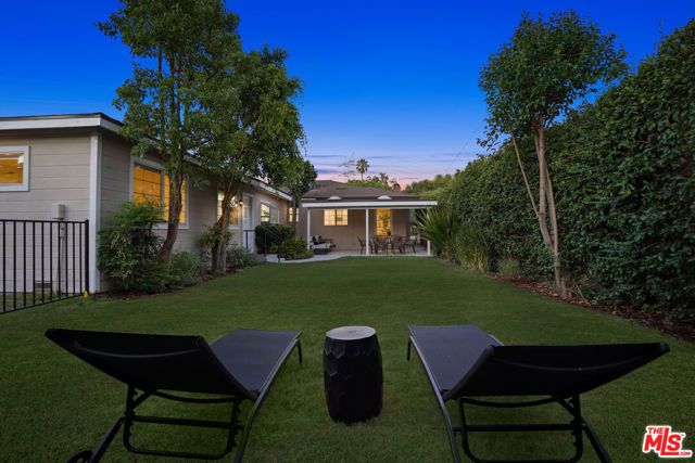 137 N Ontario Street, Burbank, CA 91505