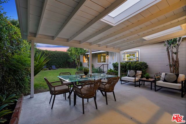 137 N Ontario Street, Burbank, CA 91505