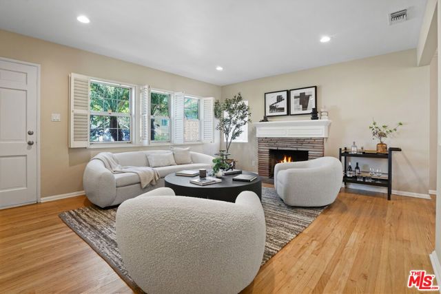 137 N Ontario Street, Burbank, CA 91505