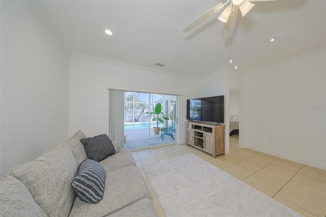 7113 52ND DRIVE E, Bradenton, FL 34203