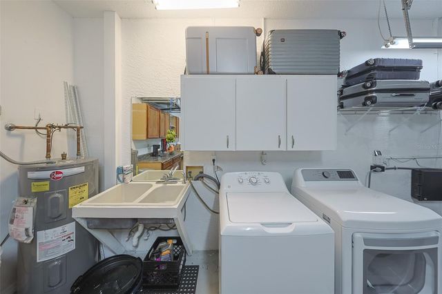 7113 52ND DRIVE E, Bradenton, FL 34203