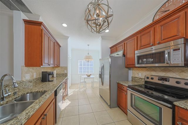 7113 52ND DRIVE E, Bradenton, FL 34203