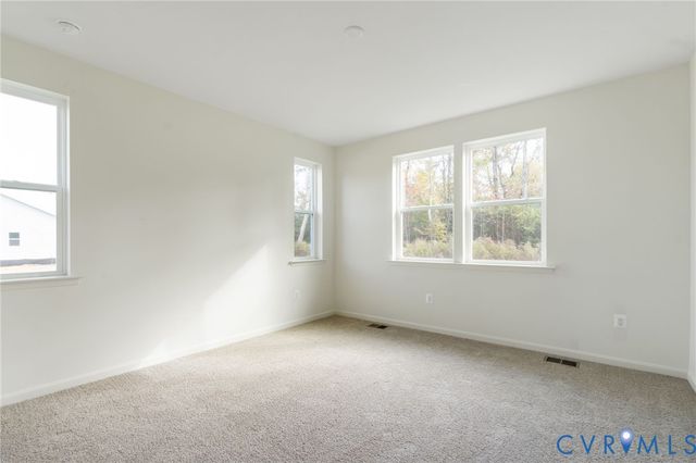 2247 Kennington Pky, Aylett, VA 23009