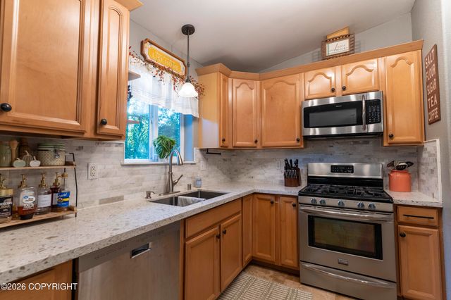 2050 S Bay View Drive, Wasilla, AK 99654