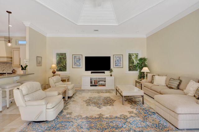 469 Mariner Drive, Jupiter, FL 33477