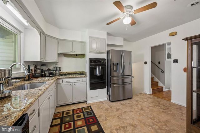 891 IVYLAND RD, Warminster, PA 18974