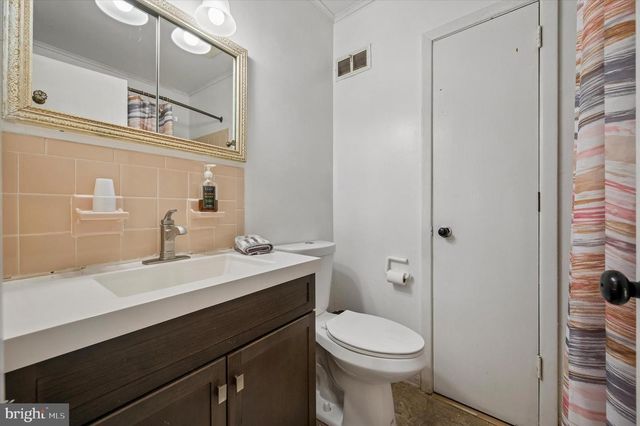 891 IVYLAND RD, Warminster, PA 18974