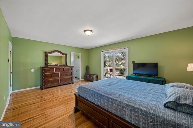 891 IVYLAND RD, Warminster, PA 18974