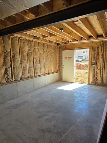 515 W Smith Street, Spring Hill, KS 66083
