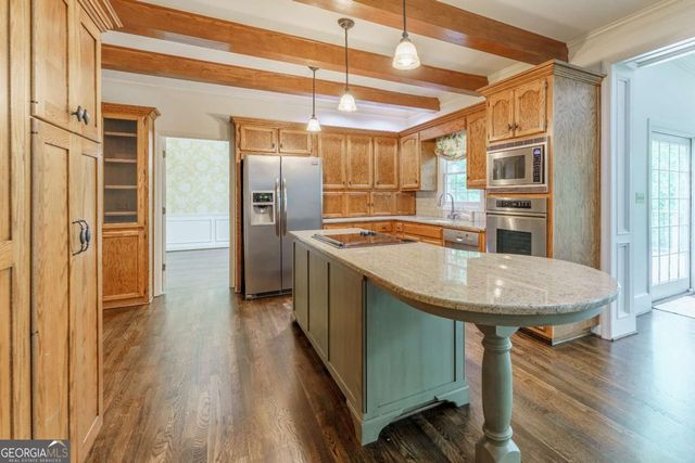 335 Cameron Ridge Drive, Atlanta, GA 30328