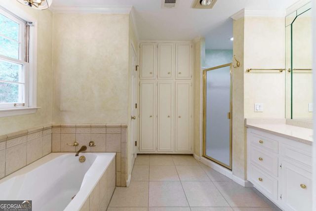 335 Cameron Ridge Drive, Atlanta, GA 30328