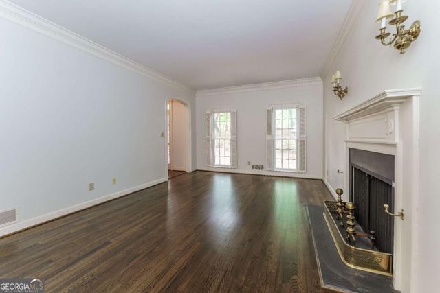 335 Cameron Ridge Drive, Atlanta, GA 30328
