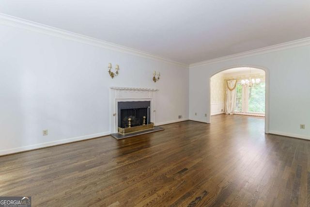 335 Cameron Ridge Drive, Atlanta, GA 30328