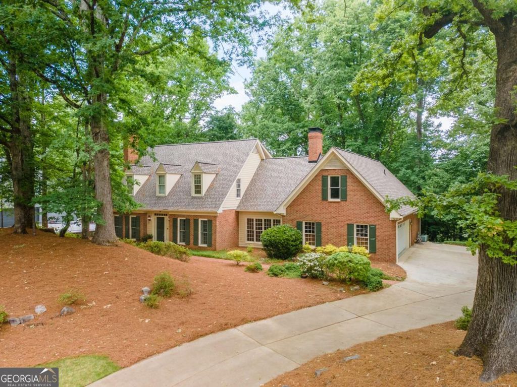 335 Cameron Ridge Drive, Atlanta, GA 30328