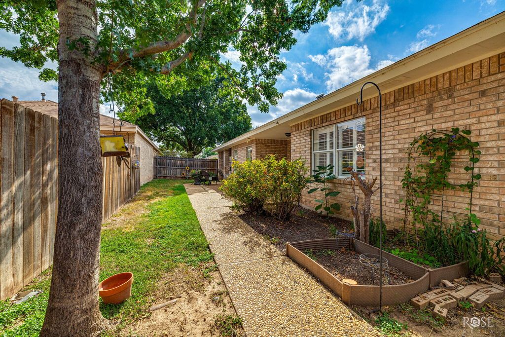 Image 26 of property listing at 2106 Eagle Court, San Angelo, TX 76904