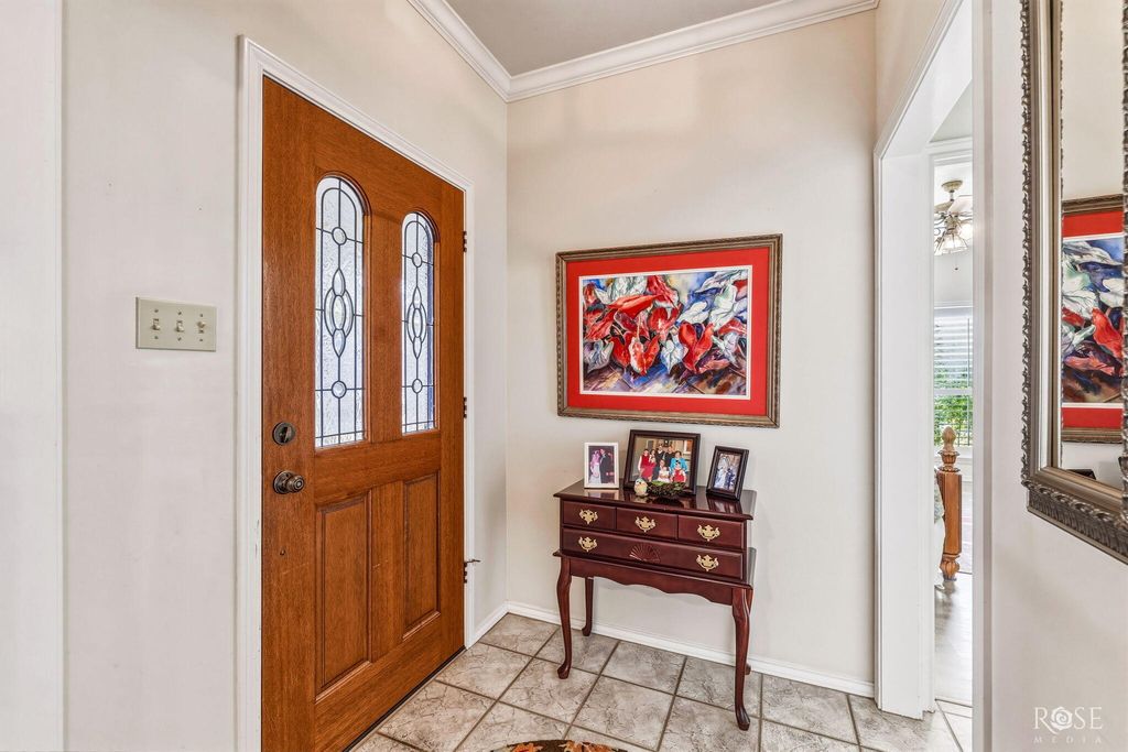 Image 5 of property listing at 2106 Eagle Court, San Angelo, TX 76904