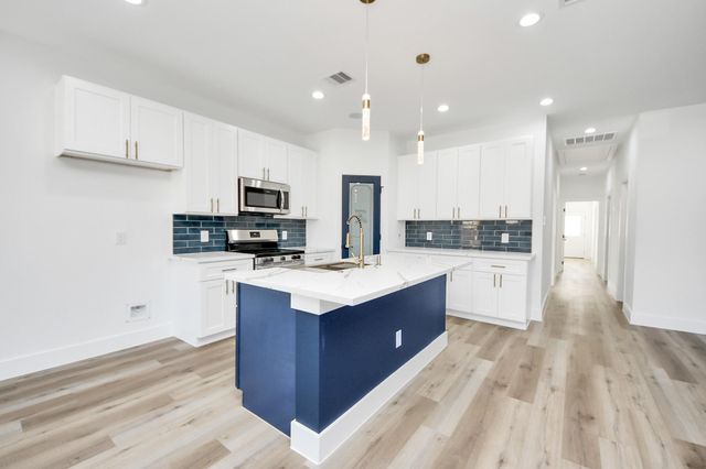 4606 Mallow Street, Houston, TX 77051