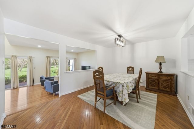 203 Knoll Way, Rocky Hill Boro, NJ 08553