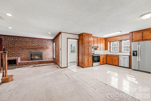 614 W Ridge Avenue, Landis, NC 28088