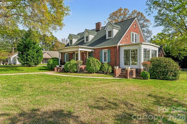 614 W Ridge Avenue, Landis, NC 28088