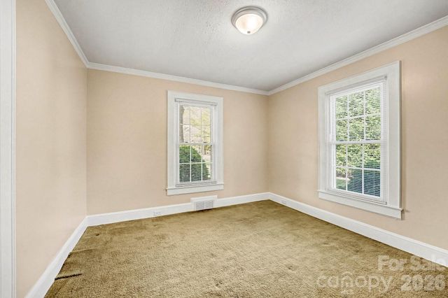 614 W Ridge Avenue, Landis, NC 28088