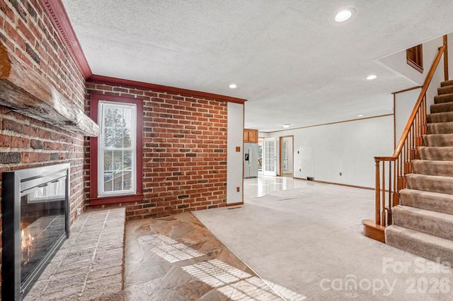 614 W Ridge Avenue, Landis, NC 28088