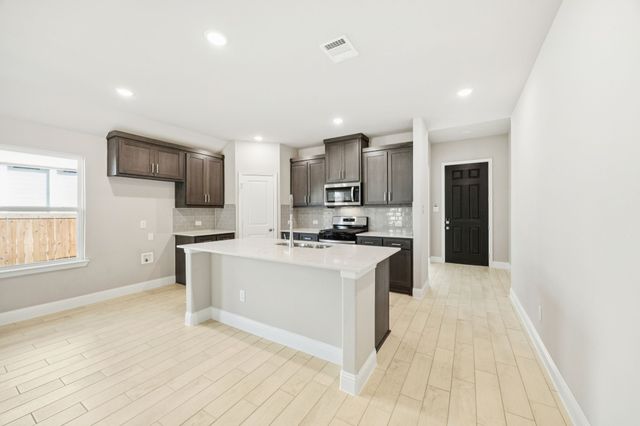 3202 Giovanni Point, Princeton, TX 75407